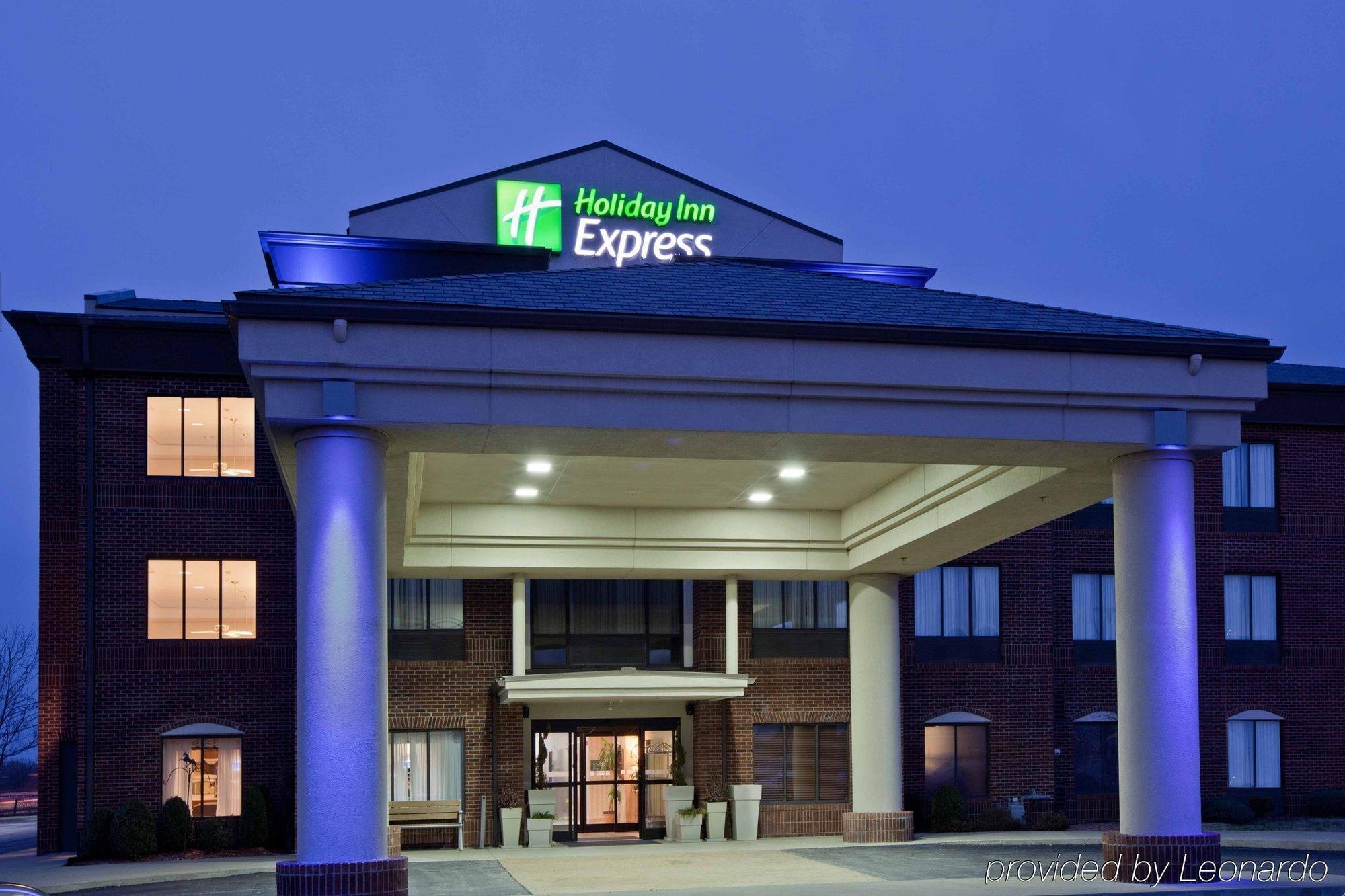 Holiday Inn Express & Suites Shelbyville, An Ihg Hotel Exterior foto